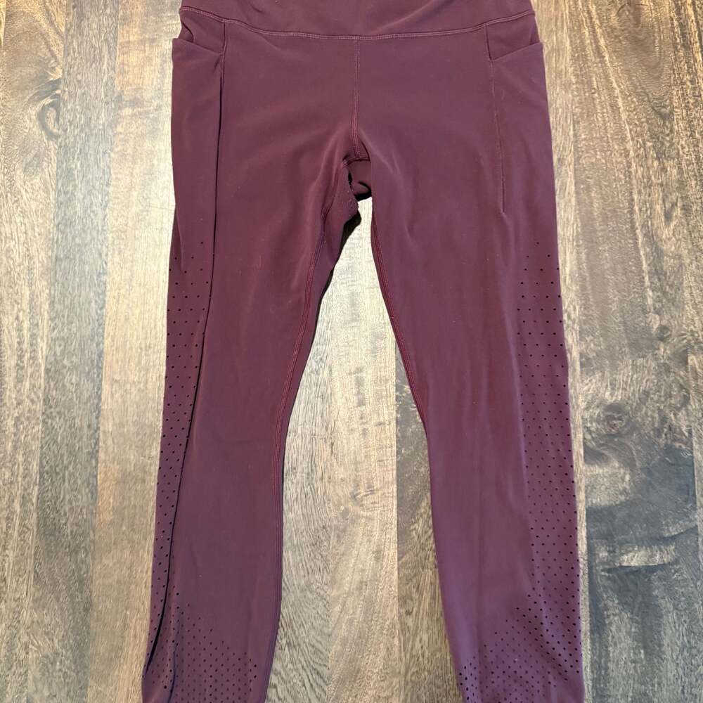 Athleta Halasana Seamless 7/8 Tight Leggings